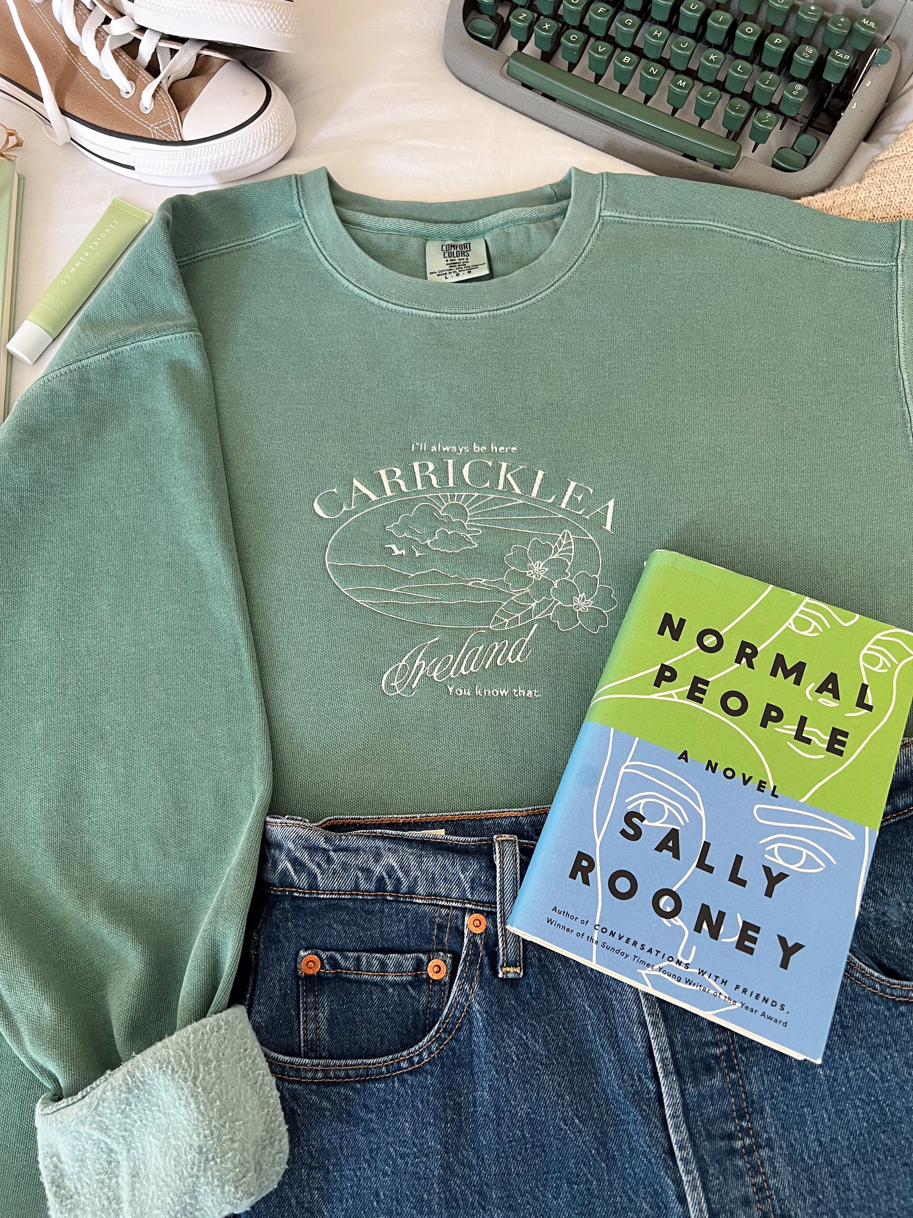 Carricklea Ireland Embroidered Crewneck