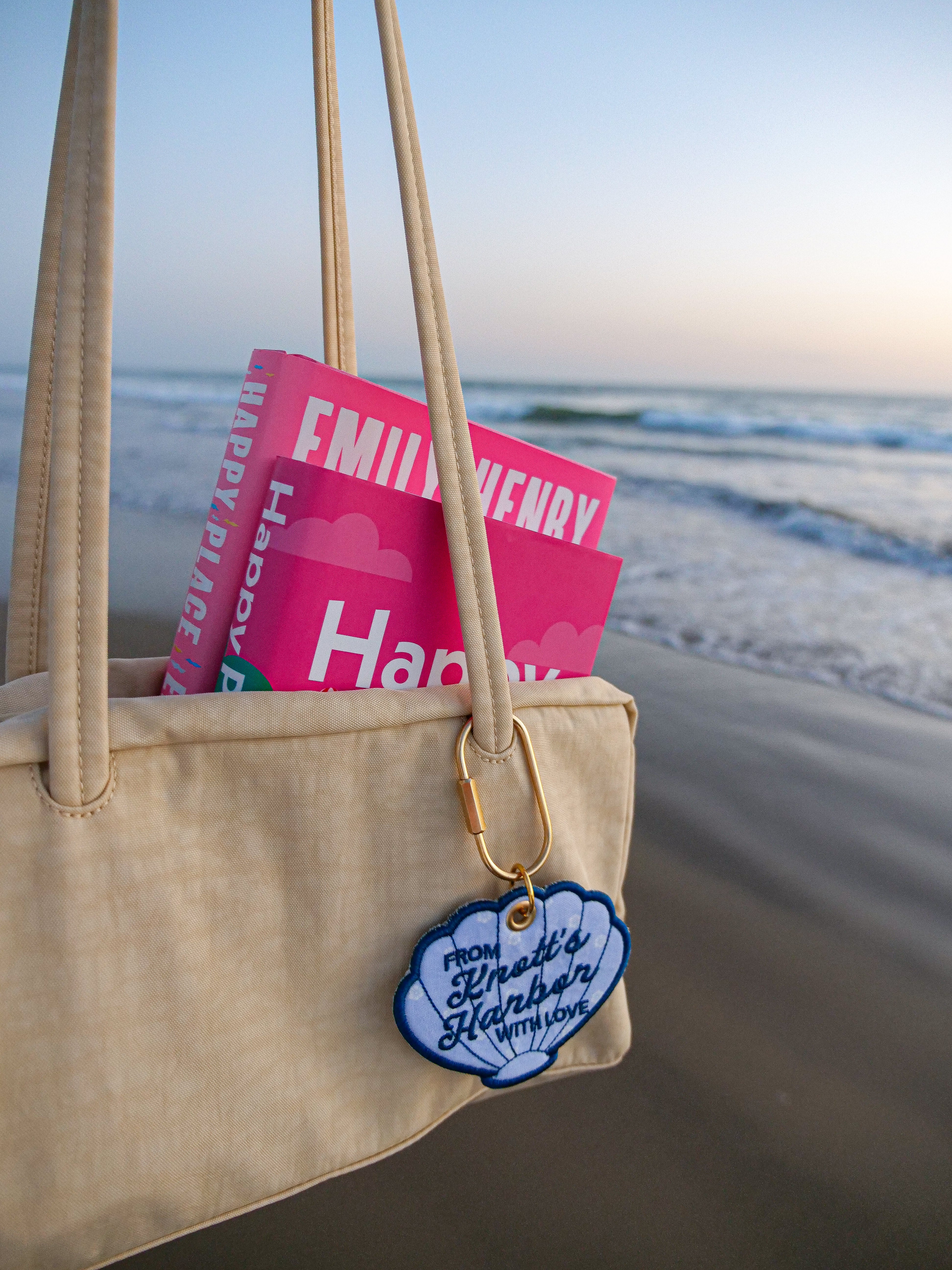 Knott's Harbor Bag Charm (Happy Place)