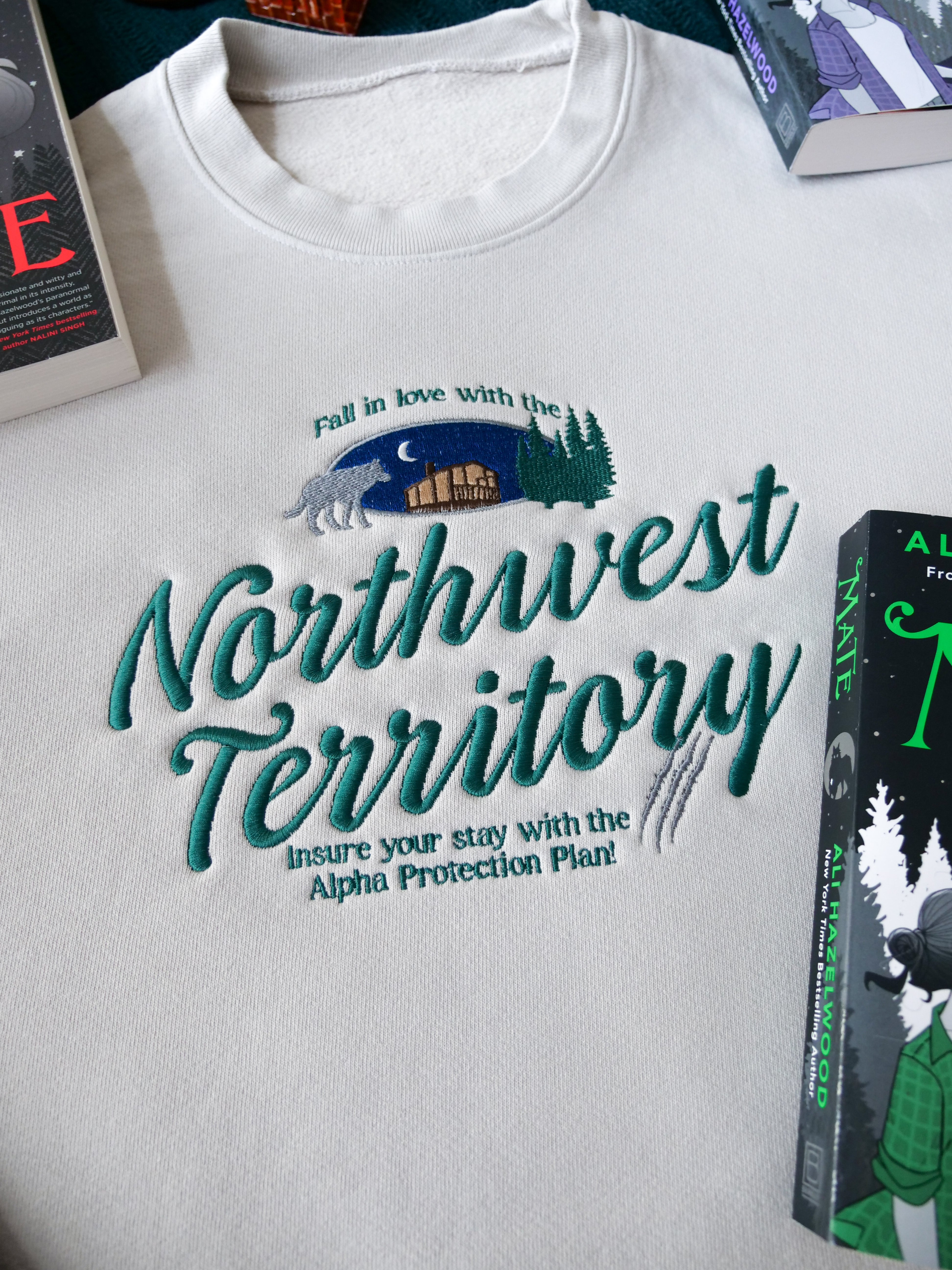 Northwest Territory Crewneck (Mate)