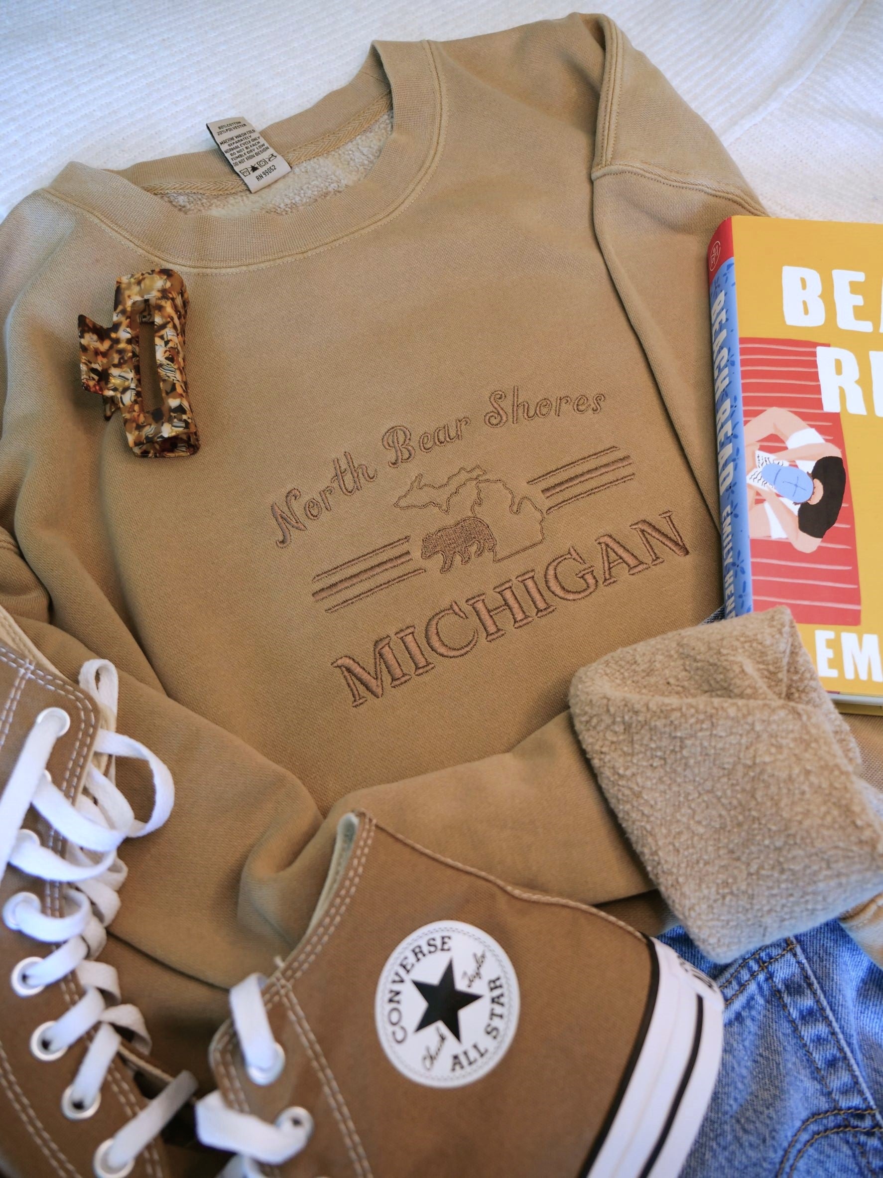 North Bear Shores Embroidered Crewneck