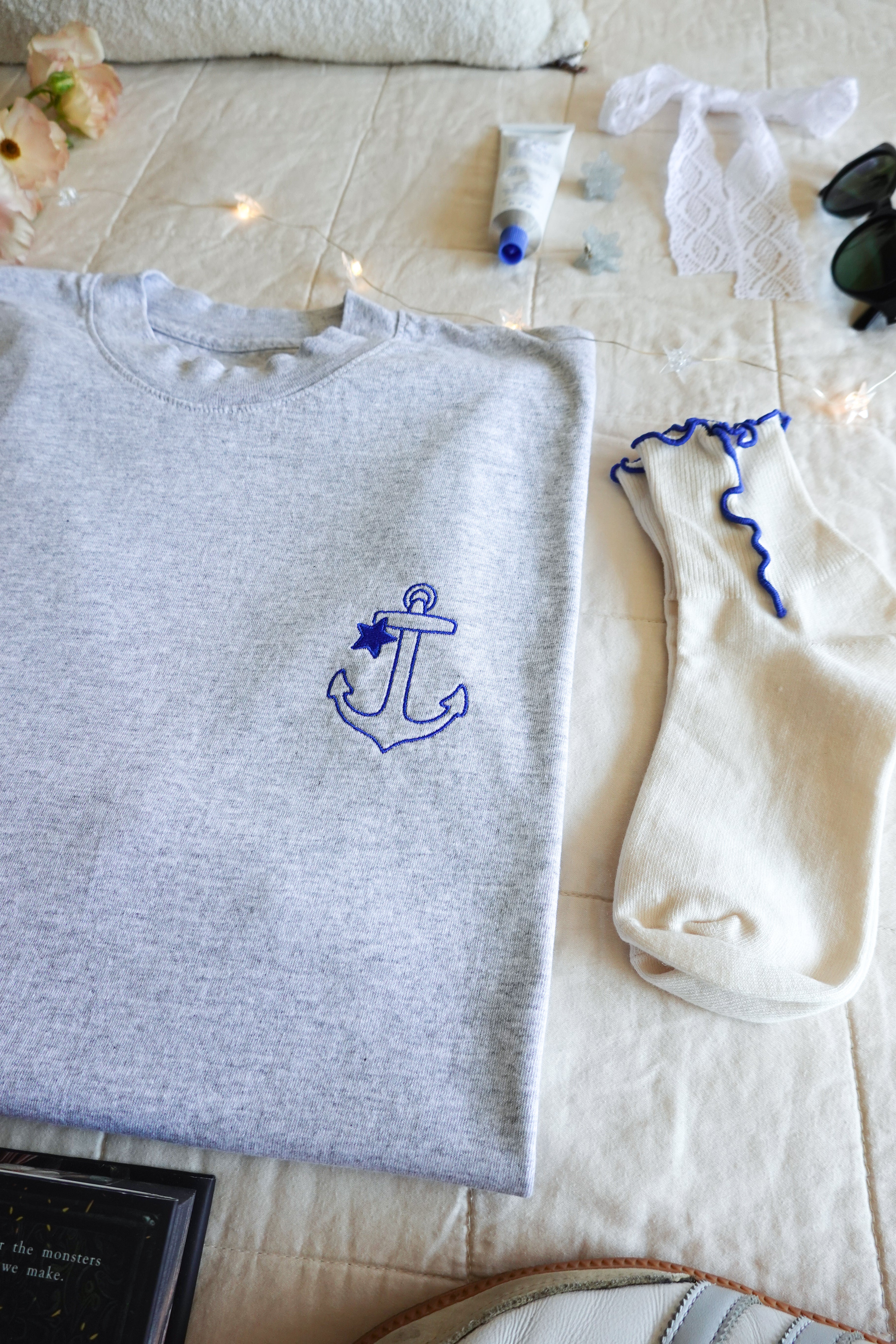 Krisenth Sailing T-Shirt (Shield of Sparrows)